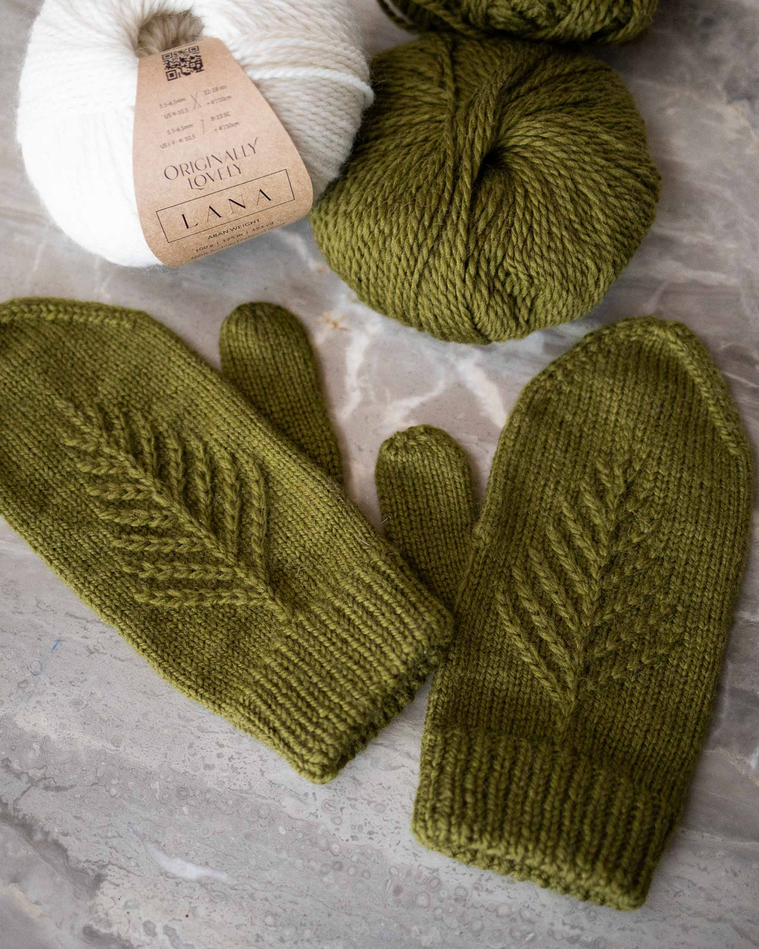 Spruce Mittens