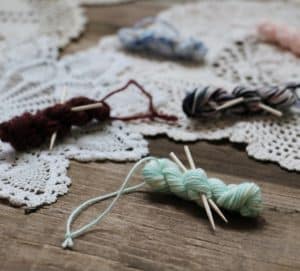 Needle and Skein Ornament Tutorial