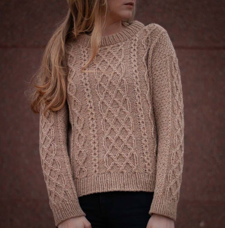 Quinn Pullover Knitting Pattern